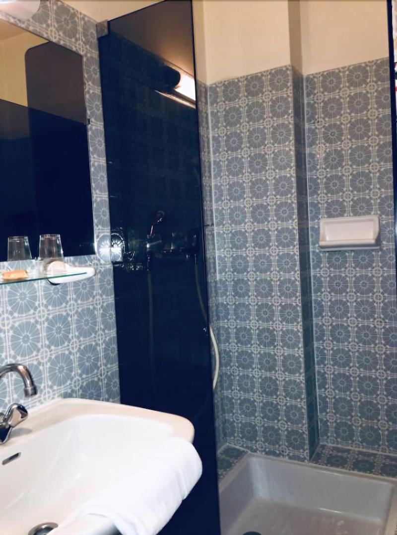Hotel Moderne Tours Esterno foto